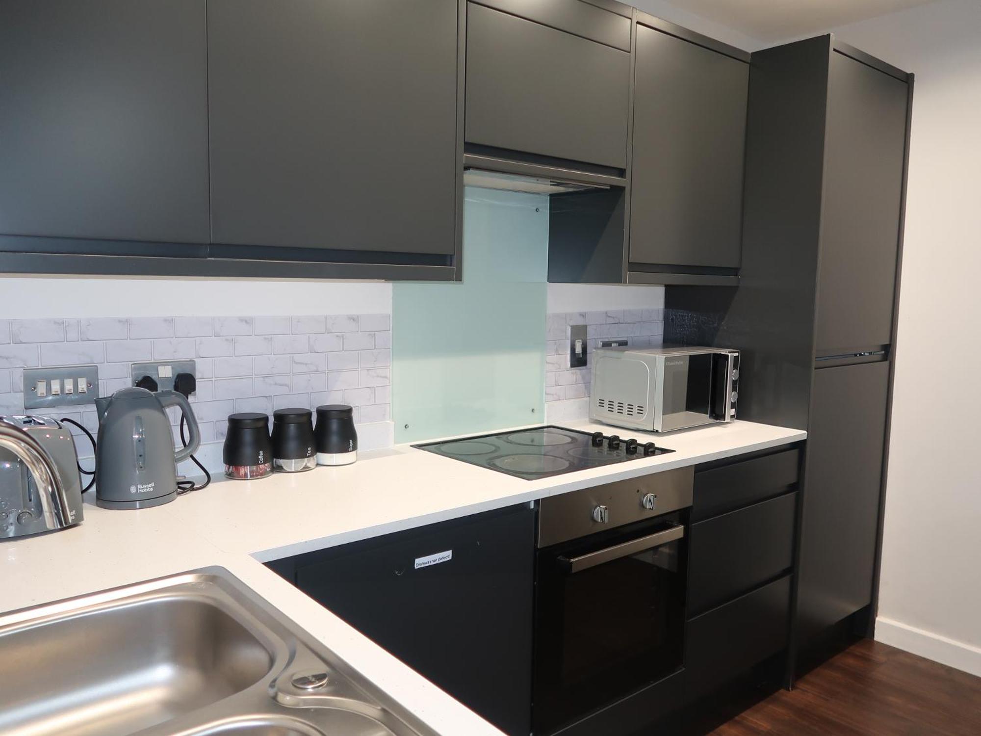 Sterling Luxury Centre- High Speed Wi-fi, Workspace & Free Parking