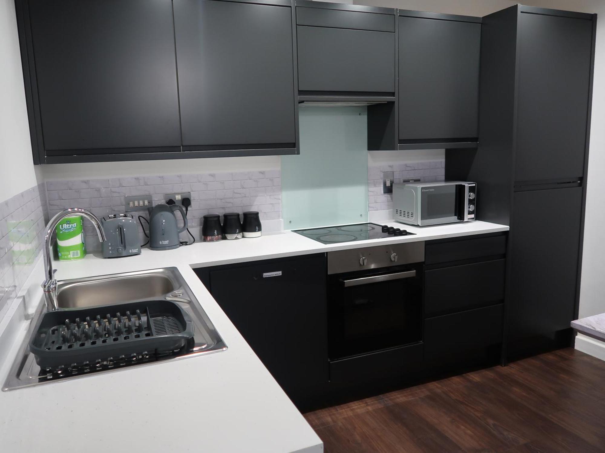 Sterling Luxury Centre- High Speed Wi-fi, Workspace & Free Parking * Birmingham