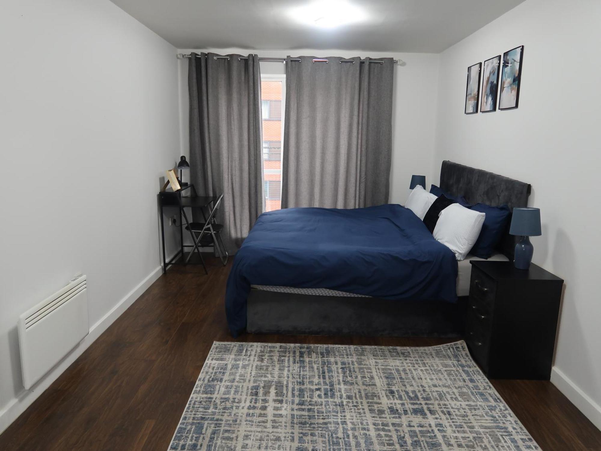 Apartment Sterling Luxury Centre- High Speed Wi-fi, Workspace & Free Parking *