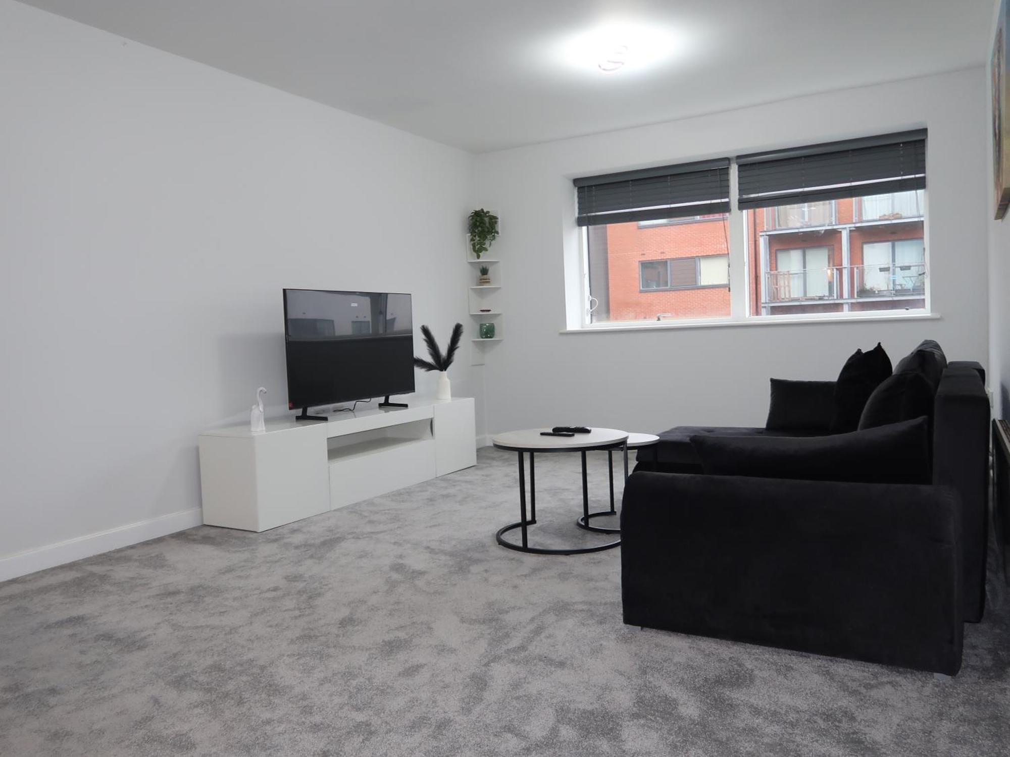 Sterling Luxury Centre- High Speed Wi-fi, Workspace & Free Parking *