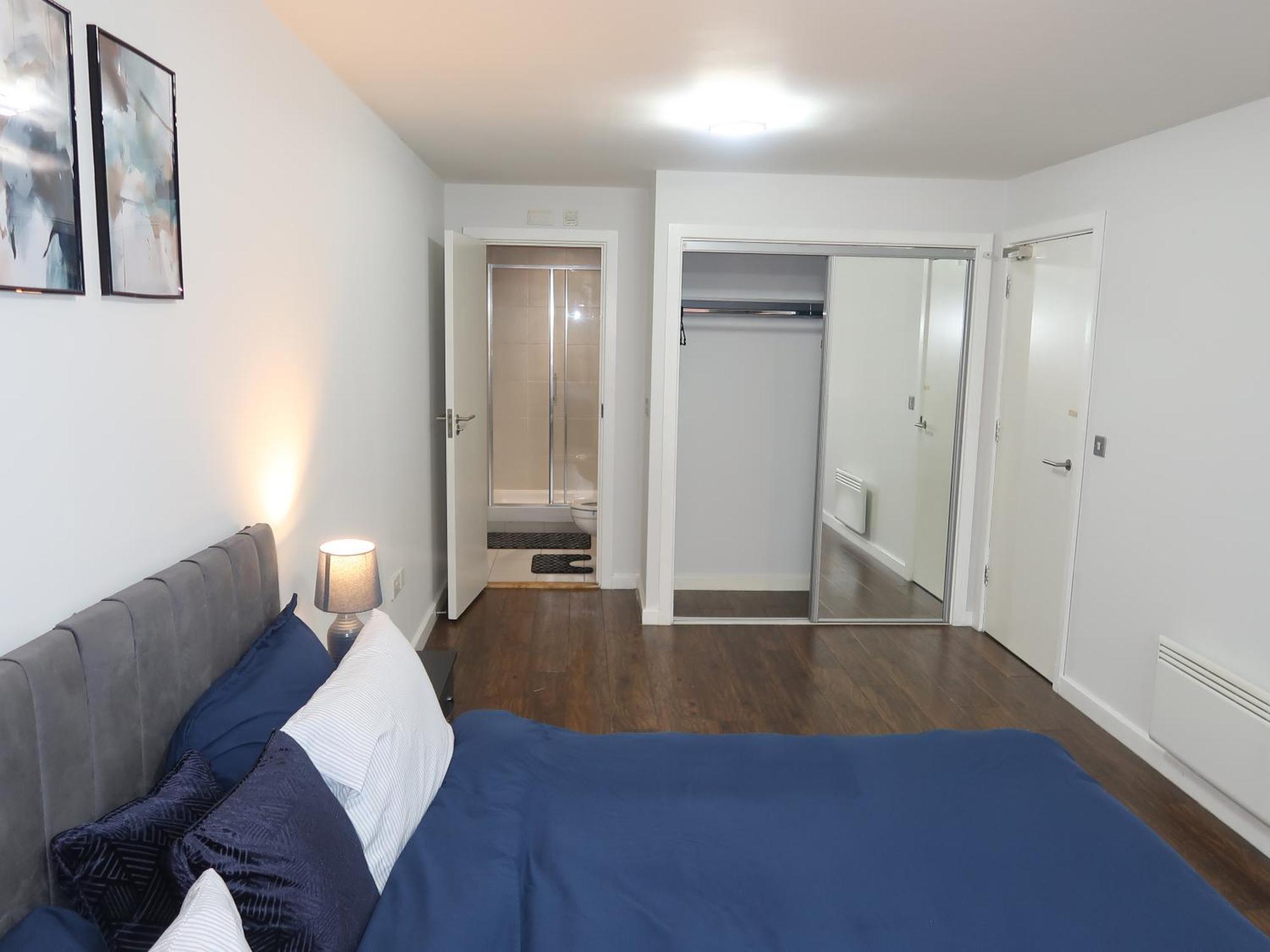 Apartment Sterling Luxury Centre- High Speed Wi-fi, Workspace & Free Parking Birmingham