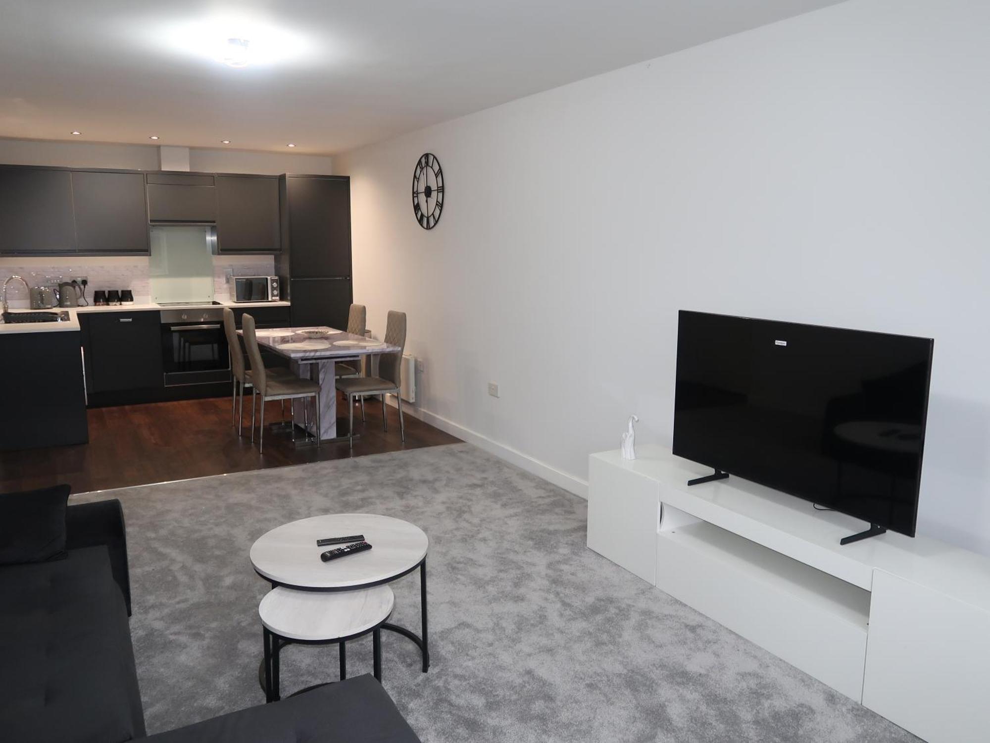 Apartment Sterling Luxury Centre- High Speed Wi-fi, Workspace & Free Parking