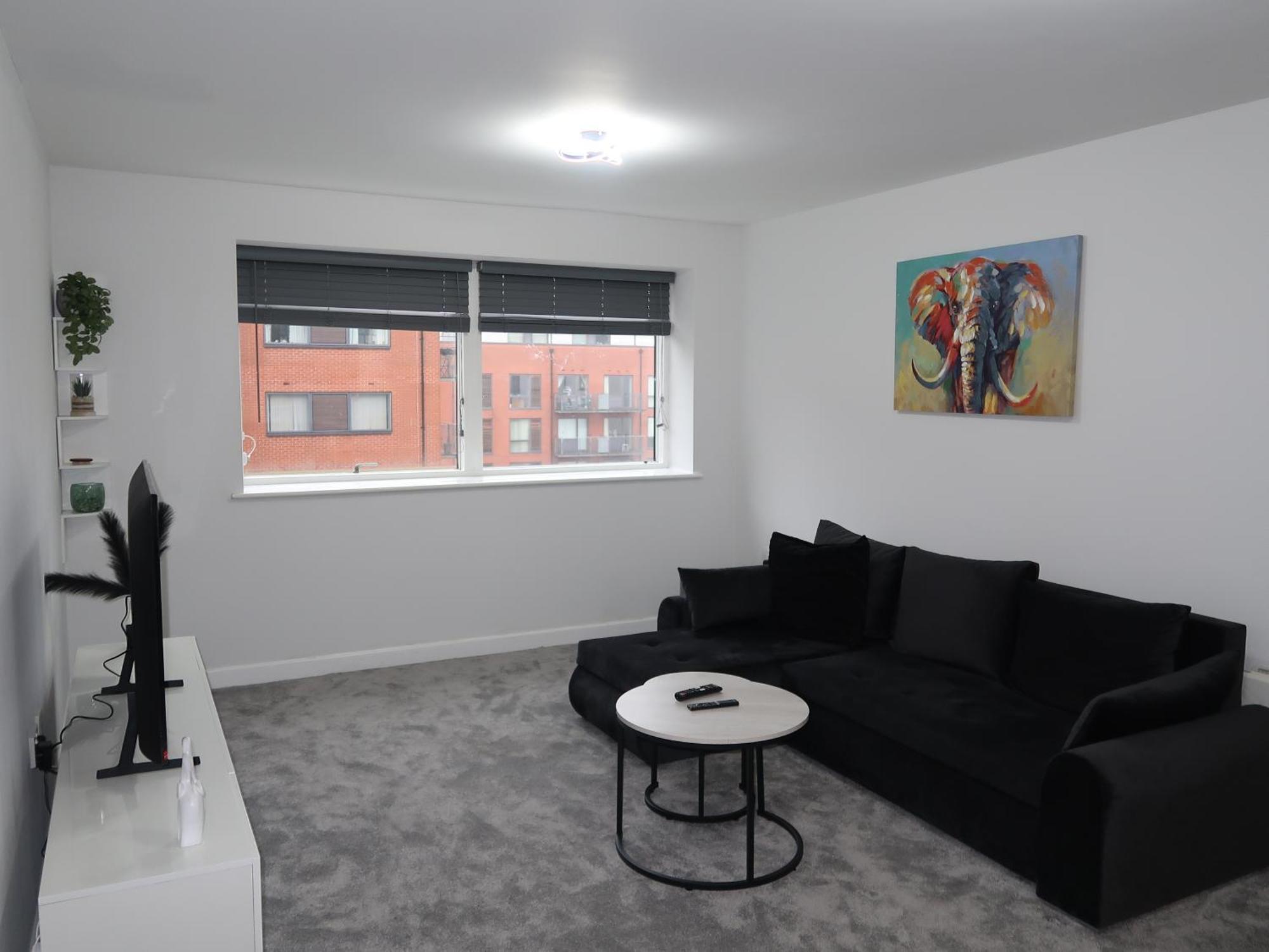 Apartment Sterling Luxury Centre- High Speed Wi-fi, Workspace & Free Parking Birmingham